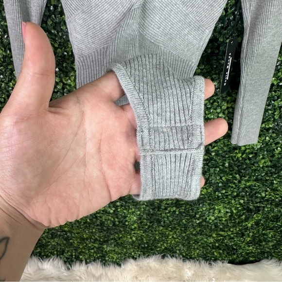 Gray ribbed long sleeve bodysuit nwt - Picture 3 of 5